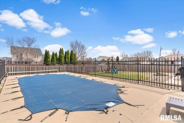416 Fox Glove Crest, Chatham, IL 62629