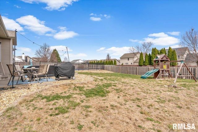 416 Fox Glove Crest, Chatham, IL 62629