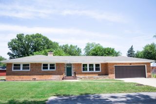 1830 W 60th Place, Merrillville, IN 46410