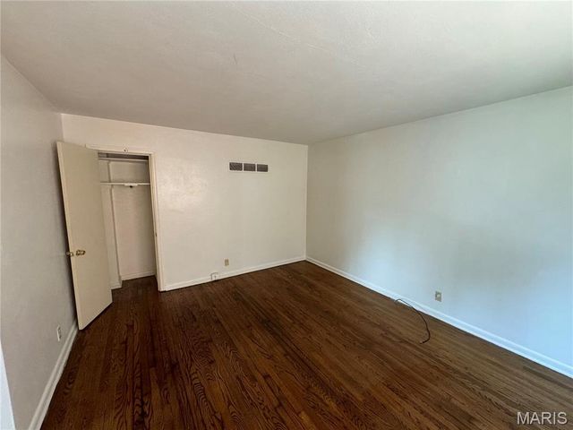 8552 Church Road, St Louis, MO 63147