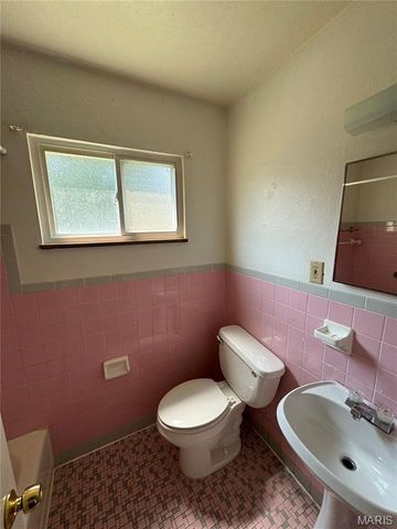8552 Church Road, St Louis, MO 63147