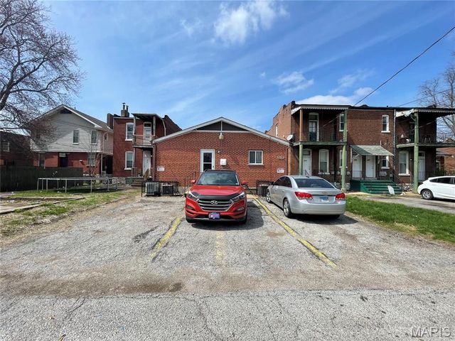 8552 Church Road, St Louis, MO 63147