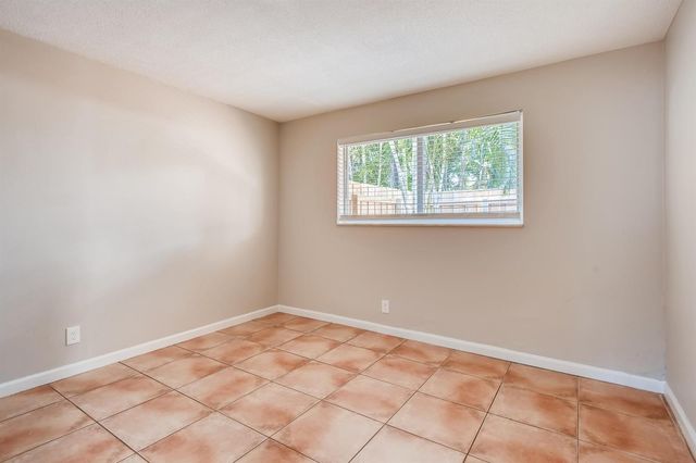 1720 NE 8th Avenue, Fort Lauderdale, FL 33305
