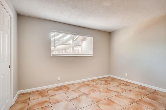 1720 NE 8th Avenue, Fort Lauderdale, FL 33305