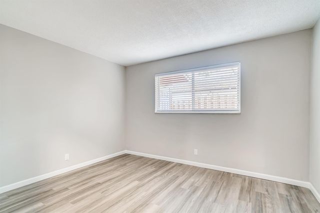 1720 NE 8th Avenue, Fort Lauderdale, FL 33305