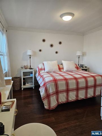 24 54th Street, Bayonne, NJ 07002