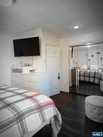 24 54th Street, Bayonne, NJ 07002