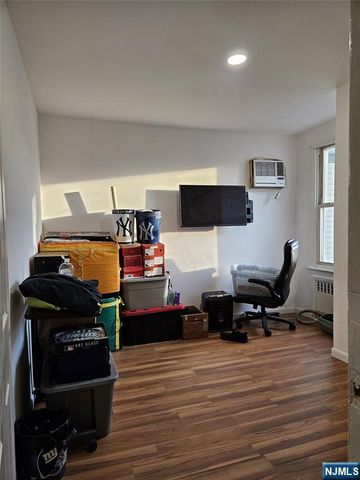 24 54th Street, Bayonne, NJ 07002