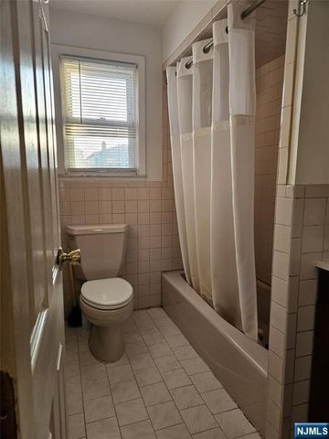 24 54th Street, Bayonne, NJ 07002