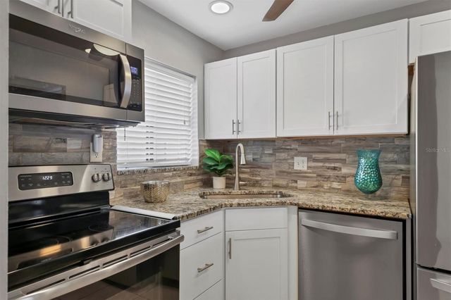 1714 69TH AVENUE W B404, Bradenton, FL 34207