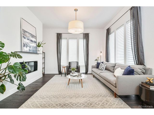 2752 Jamaica Way, Denver, CO 80238