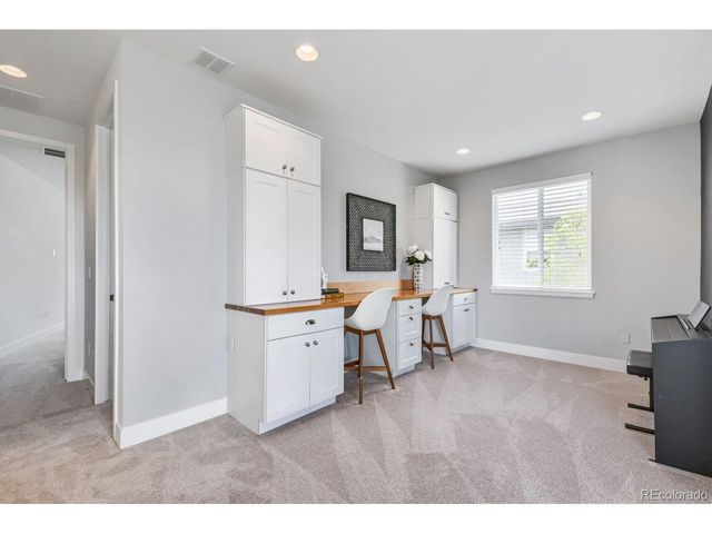 2752 Jamaica Way, Denver, CO 80238