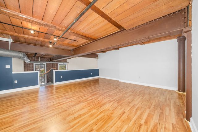 10 Kearney Sq 307, Lowell, MA 01852