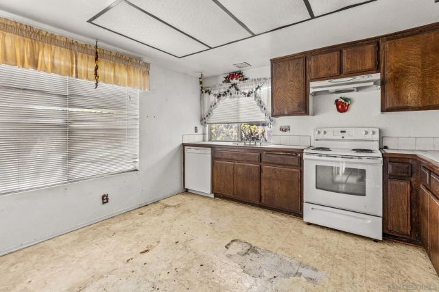 13118 Old West, San Diego, CA 92129