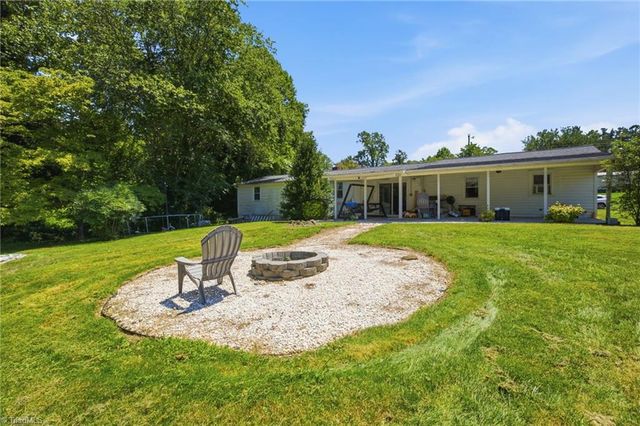 172 Chauncey Drive, Millers Creek, NC 28651