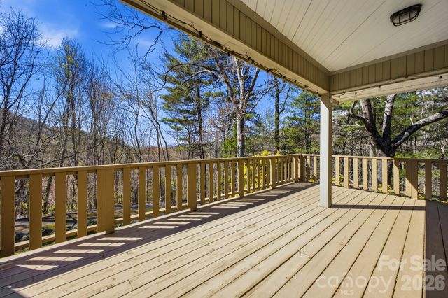 8 Covewood Road, Asheville, NC 28805