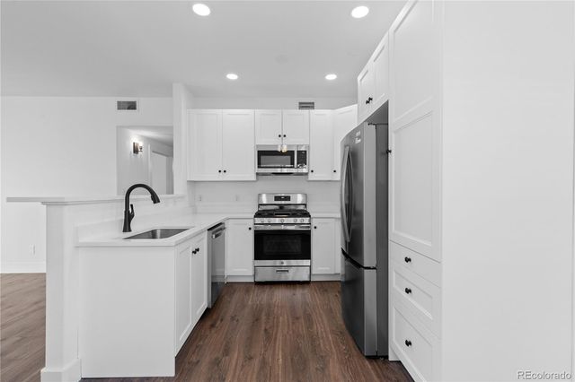 3855 Canyon Ranch Road Road 104, Highlands Ranch, CO 80126