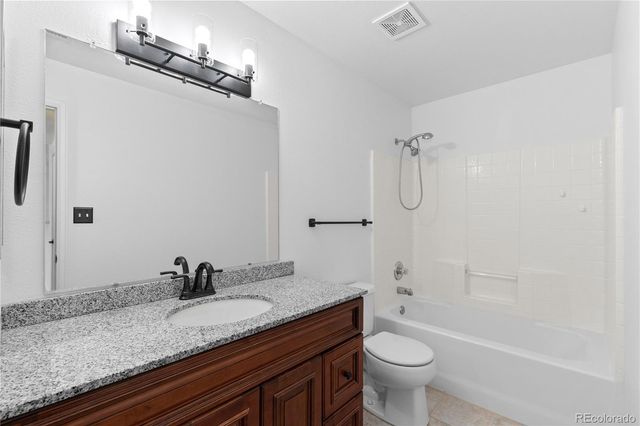 3855 Canyon Ranch Road Road 104, Highlands Ranch, CO 80126