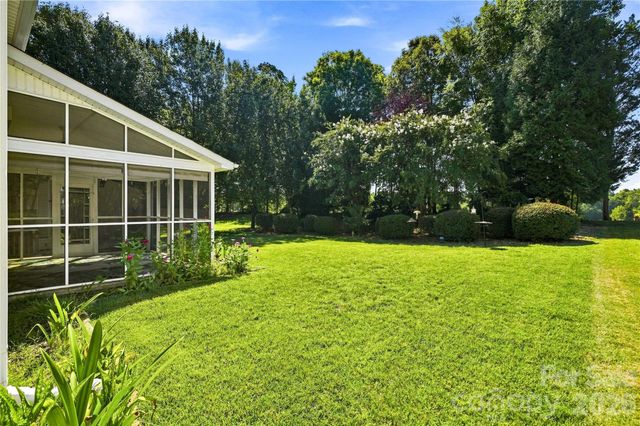 5477 Cambridge Bay Drive, Charlotte, NC 28269