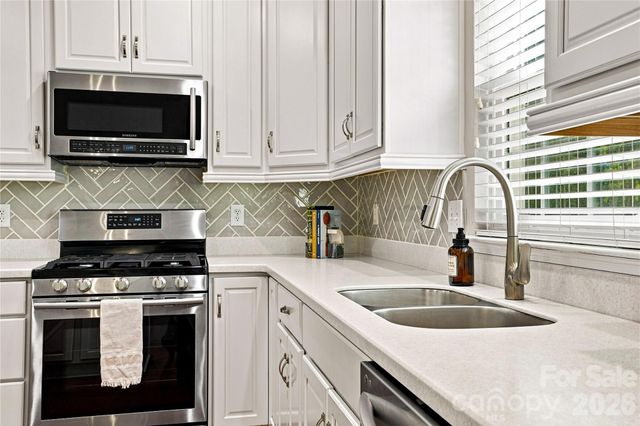 5477 Cambridge Bay Drive, Charlotte, NC 28269