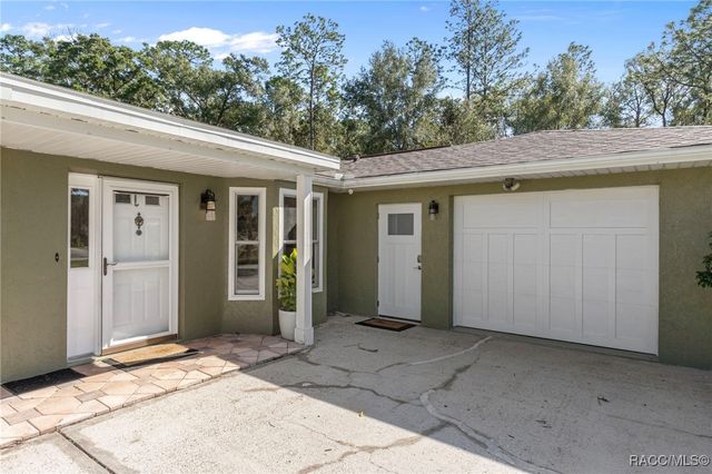 8303 N Marinazzo Terrace, Crystal River, FL 34428