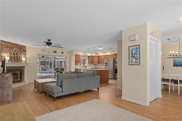 8303 N Marinazzo Terrace, Crystal River, FL 34428