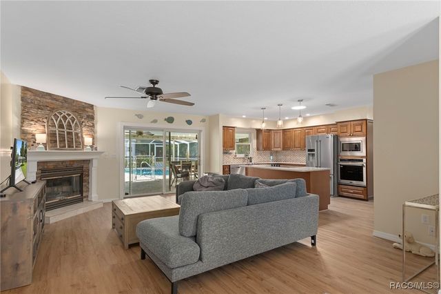 8303 N Marinazzo Terrace, Crystal River, FL 34428