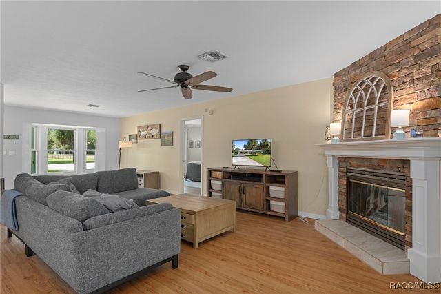 8303 N Marinazzo Terrace, Crystal River, FL 34428