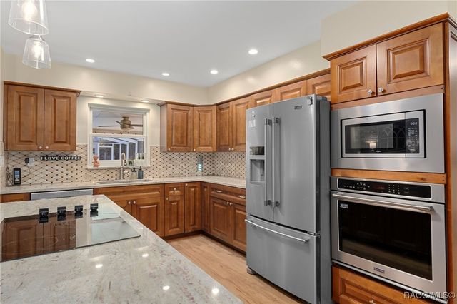 8303 N Marinazzo Terrace, Crystal River, FL 34428