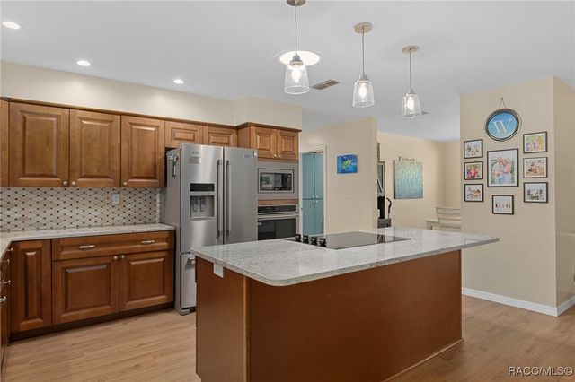 8303 N Marinazzo Terrace, Crystal River, FL 34428