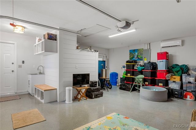 8303 N Marinazzo Terrace, Crystal River, FL 34428