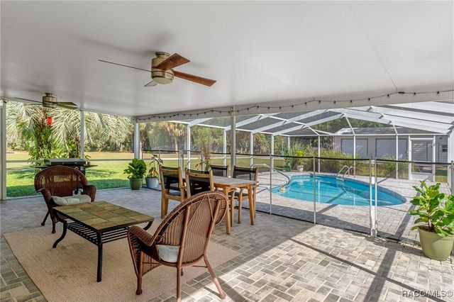 8303 N Marinazzo Terrace, Crystal River, FL 34428