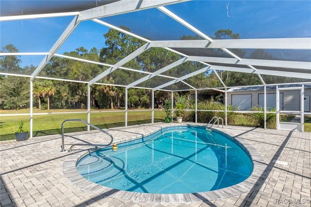 8303 N Marinazzo Terrace, Crystal River, FL 34428