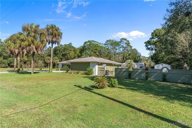 8303 N Marinazzo Terrace, Crystal River, FL 34428