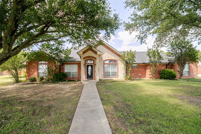 611 Fawn Trail, Tioga, TX 76271