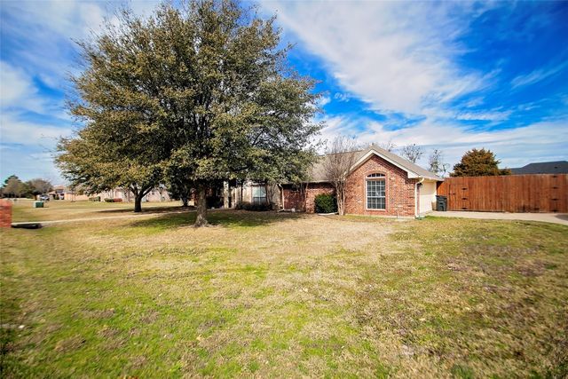 611 Fawn Trail, Tioga, TX 76271