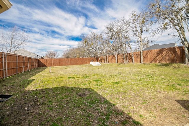 611 Fawn Trail, Tioga, TX 76271