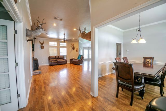 611 Fawn Trail, Tioga, TX 76271