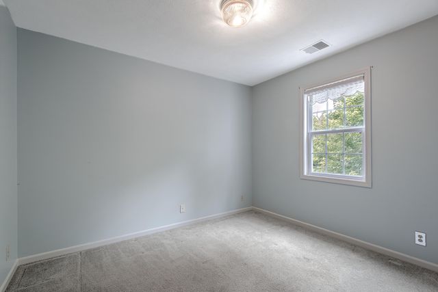 203 Parkwood Drive, Valparaiso, IN 46383