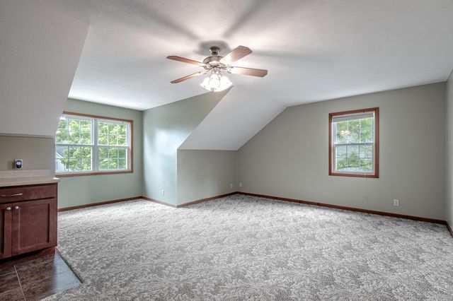 203 Parkwood Drive, Valparaiso, IN 46383