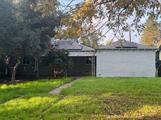 3054 Princeton Ave, Stockton, CA 95204