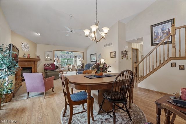 2837 Stratford Circle, Akron, OH 44312