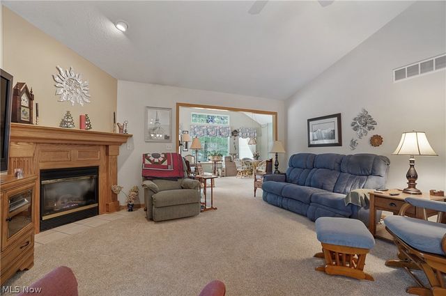 2837 Stratford Circle, Akron, OH 44312