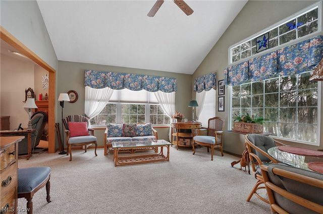 2837 Stratford Circle, Akron, OH 44312