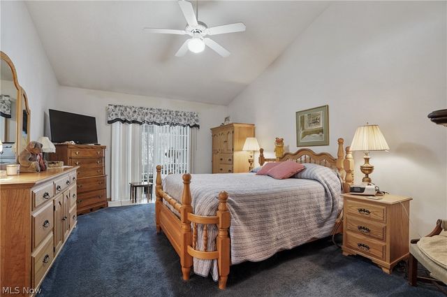 2837 Stratford Circle, Akron, OH 44312