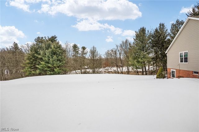 2837 Stratford Circle, Akron, OH 44312