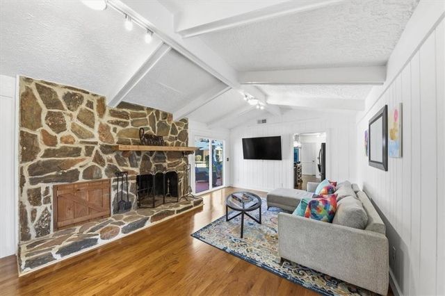 148 Dana Drive, Fayetteville, GA 30215