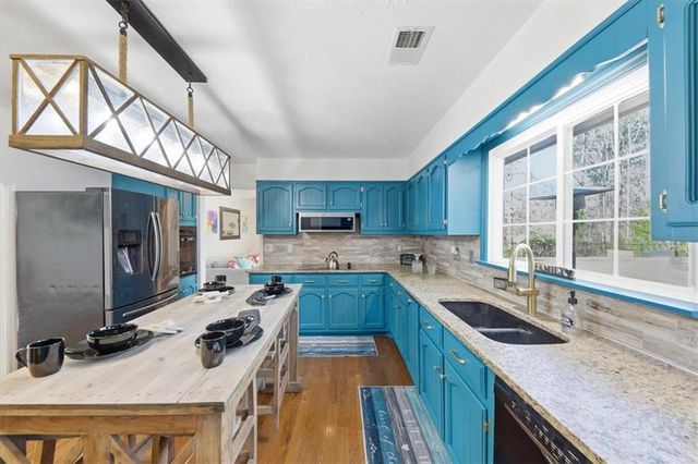 148 Dana Drive, Fayetteville, GA 30215