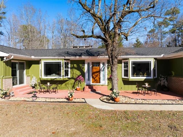 148 Dana Drive, Fayetteville, GA 30215