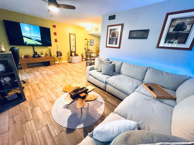 2151 NE 42nd Court 123, Lighthouse Point, FL 33064